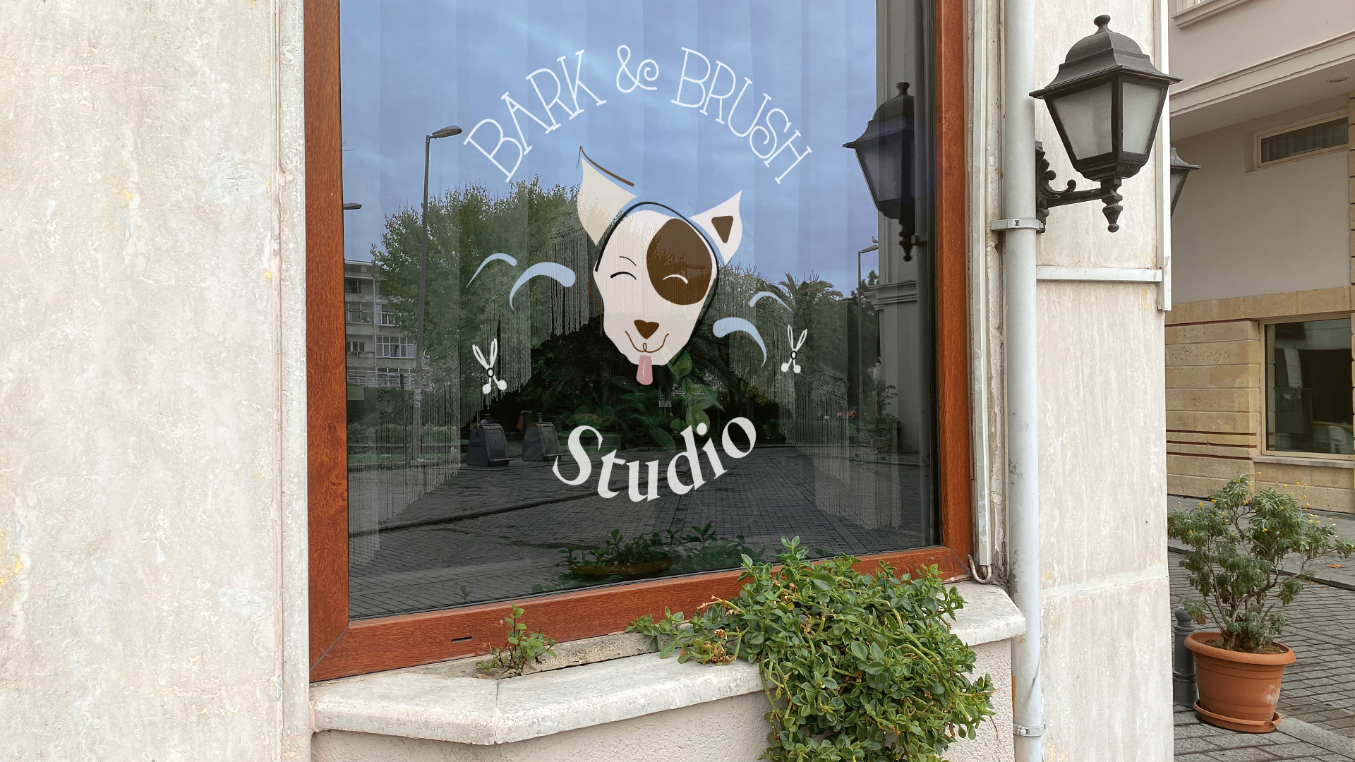 dog groomer logo and signage design 